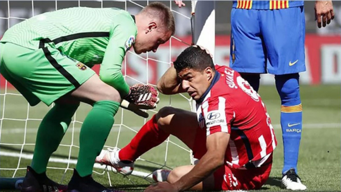 Marc-Andre ter Stegen saat duel dengan Luis Suarez.