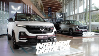 Daftar Harga Mobil Wuling  Januari 2022, Almaz RS Naik Rp38 Juta