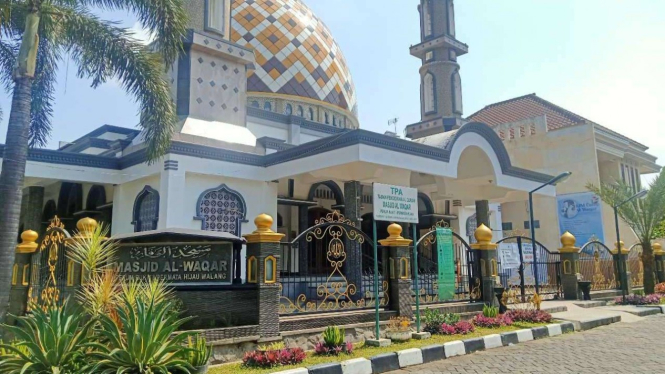 Masjid Al-Waqar Perumahan Bukit Hijau dan Permata Hijau Malang