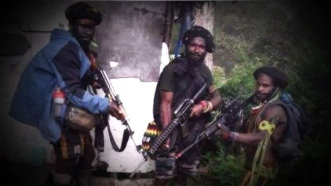 VIVA Militer: Kelompok teroris OPM pemer senjata lars panjang