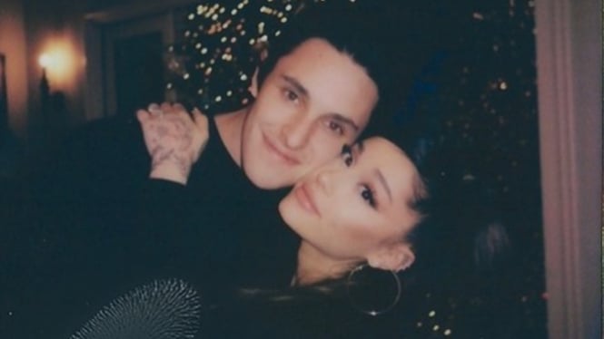 Ariana Grande dan Dalton Gomez.