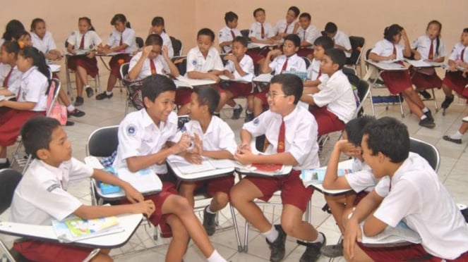 Los escuelas primarias tienen debates (fotos)