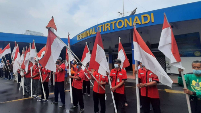 Peringatan Hari Kebangkitan Nasional di Terminal Tirtonadi Solo, Jateng.