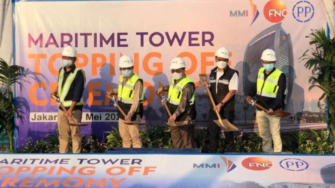 Topping off Maritime Tower.