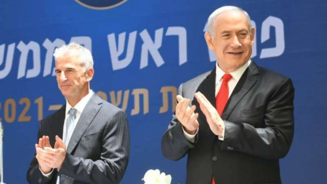 VIVA Militer: Benjamin Netanyahu (kanan) dan David Barnea (kiri)