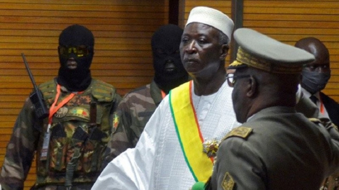 Bah Ndaw pada saat pelantikan dirinya sebagai Presiden Mali di Bamako, Mali.