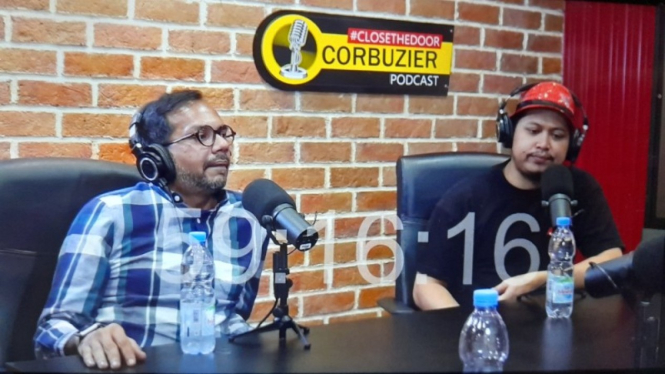 Praktisi HAM, Haris Azhar, di Podcast Deddy Corbuzier.