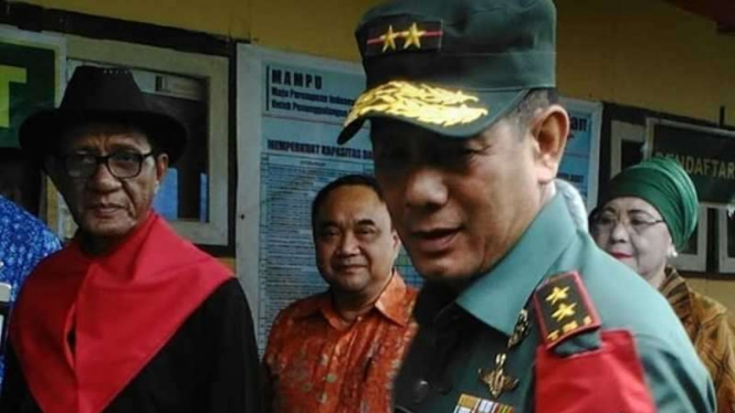 VIVA Militer: Letjen TNI Doni Monardo saat menjabat Pangdam XVI/Pattimura