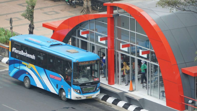 Layanan bus rapid transit (BRT) Trans Semarang, di Jateng.