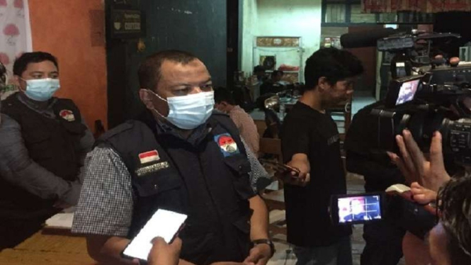 Abdullah Mahir, pengacara keluarga terduga teroris di Makassar