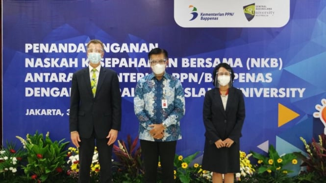 MoU antara Bappenas, Universitas Bakrie, Central Queensland University Australia