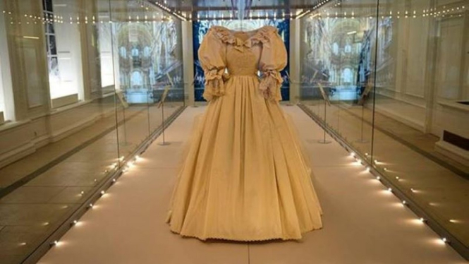 Gaun Putri Diana 