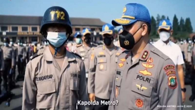 Kapolda Metro Jaya Irjen Fadil Imran menemui siswa Sekolah Polisi Negara (SPN)