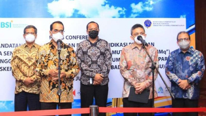 Penandatanganan pinjaman sindikasi Proyek KA Makassar-Parepare.