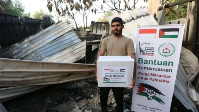 Bantuan kemanusiaan warga Makassar untuk rakyat Palestina.