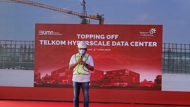  Direktur Utama Telkom Ririek Adriansyah di acara seremoni topping off pembangunan Hyperscale Data Center Telkom di Cikarang