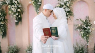4 Potret Mesra Ameer Azzikra Usai Menikah, Bikin Baper