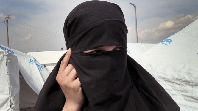 Zehra Duman menikah tiga kali selama tinggal di Suriah dan Irak dan ketiga suaminya itu tewas sebagai kombatan ISIS. (ABC News)
