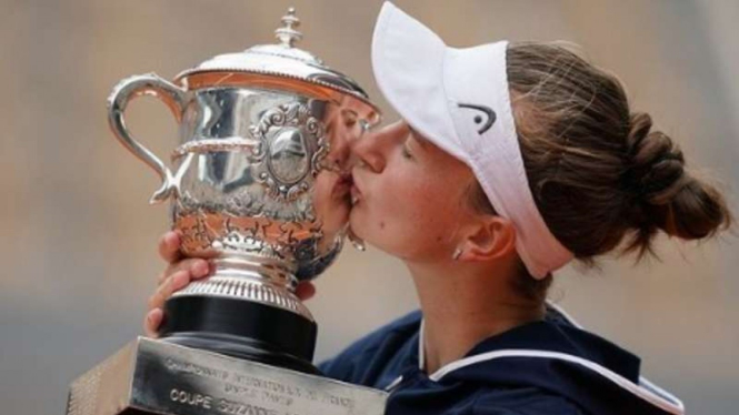 Petenis Republik Ceko, Barbora Krejcikova juara French Open 2021.