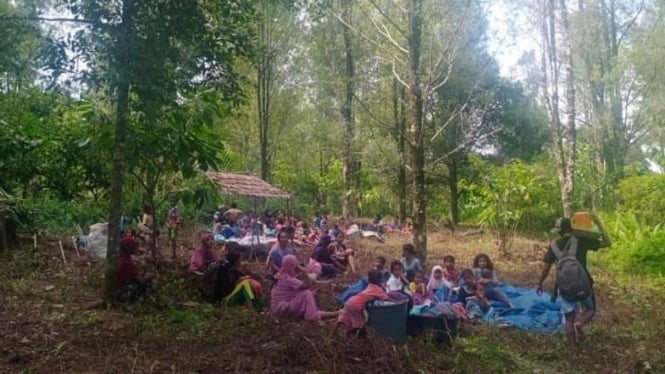 Warga Maluku Tengah mengungsi ke hutan pasca gempa bumi M6,1
