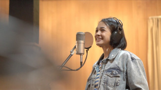 Andien dan Para Penyanyi Ini Hidupkan Kembali Lagu 80an