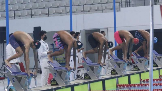 Sejumlah perenang Indonesia melakukan Olimpyc Trial.