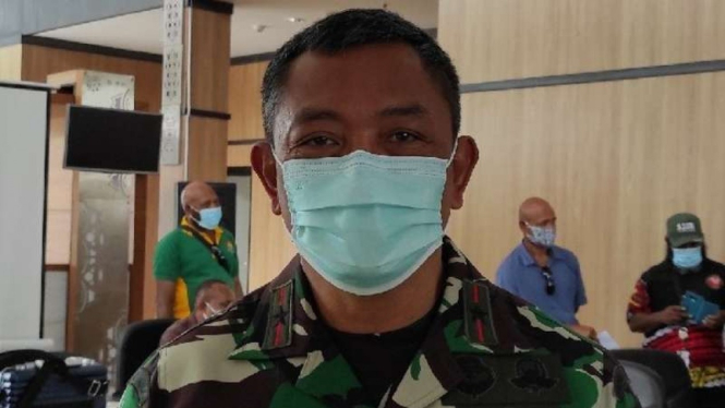 Komandan Korem 172/PWY Brigjen TNI Izak Pangemanan
