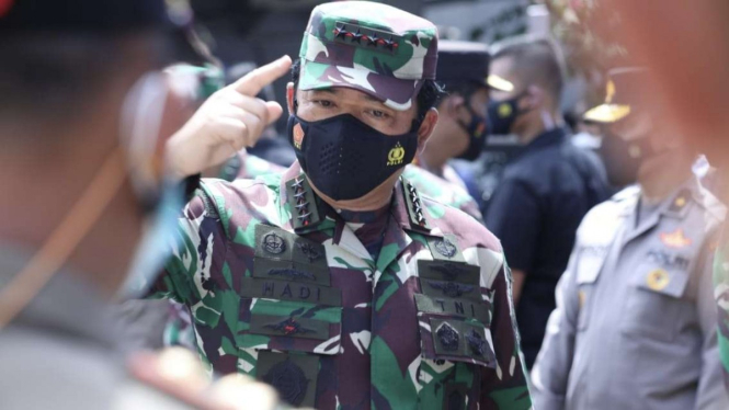 VIVA Militer: Panglima TNI Marsekal Hadi Tjahjanto saat Sidak pelaksanaan PPKM