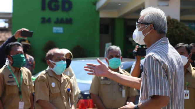 Gubernur Jateng Ganjar Pranowo saat kunjungan ke RSUD Batang Jateng.