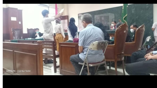 Notatis dan Karyawan disumpah di PN Jakut (Foto/Nur Terbit)