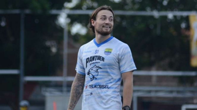 Gelandang Persib Bandung, Marc Klok.