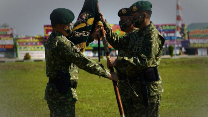 VIVA Militer: Serah terima jabatan Panglima Divif III Kostrad TNI.