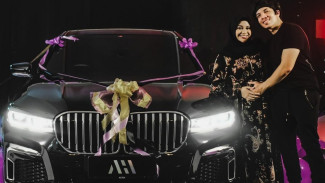 Alasan Atta Halilintar Hadiahi Aurel Hermansyah Mobil Mewah