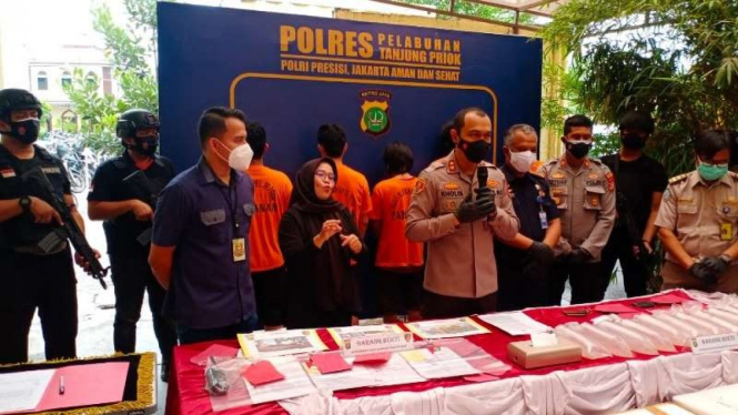 Pengungkapan kasus penyelundupan lobster di Jakarta Utara