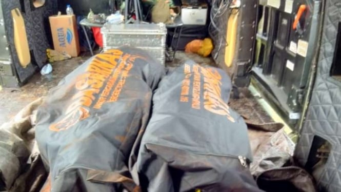 VIVA Militer: TNI berhasil evakuasi dua jenazah teroris Poso dengan Super Puma