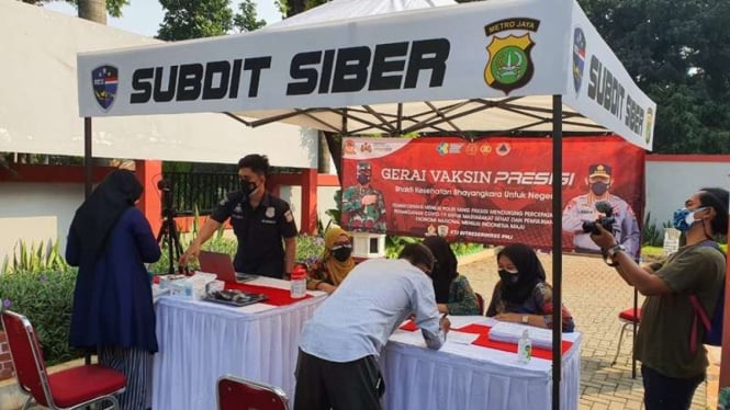 Gelaran vaksinasi massal digelar di Pancoran, Jakarta Selatan