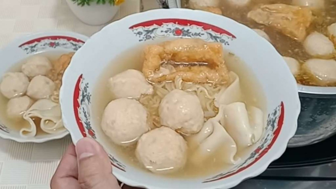 Ilustrasi Bakso Ayam