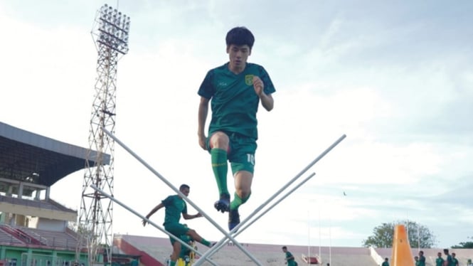 Gelandang Persebaya, Taisei Marukawa