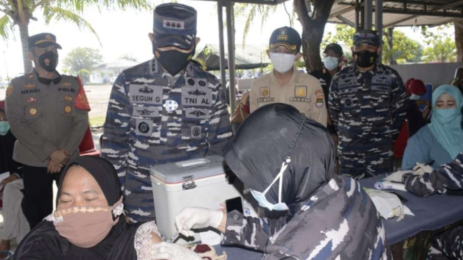 VIVA Militer: Wadanlantamal III Jakarta tinjau serbuan vaksin di Tanjung Pasir