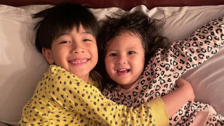 10 Potret Kompak Anak-anak Artis, Sibling Goals Banget!