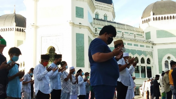 Pelaksanan salat Idul Adha di Masjid Raya Al Mashun Medan.