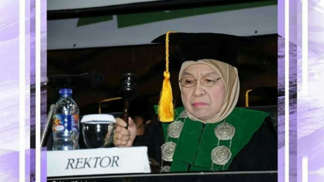Rektor Institute Ilmu al-Quran (IIQ) Jakarta, Prof Huzaemah Tahido Yanggo.