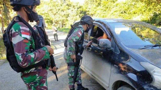 VIVA Militer: Satgas Pamtas Yonif 131/BRS ringkus 6 orang terduga teroris OPM