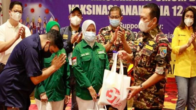 Ketua Badan Bela Negara FKPPI Bambang Soesatyo (kedua dari kanan)