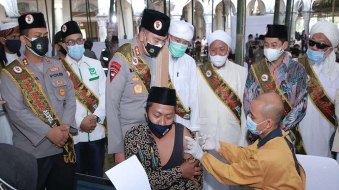 Vaksinasi digelar di pondok pesantren