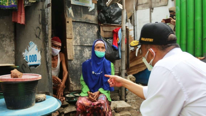 Muhadjir Effendy di Kampung Nelayan, Pluit, Penjaringan Jakarta Utara