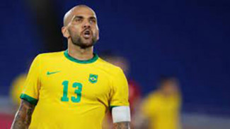 Pesepakbola Dani Alves Divonis 9 Tahun Penjara atas Kasus Pelecehan Seksual