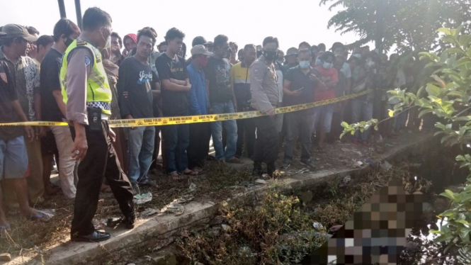 Lokasi temuan mayat diduga dibunuh di Bekasi.