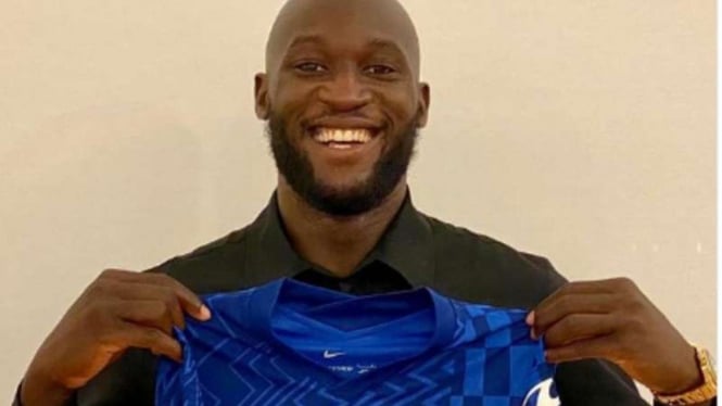 Romelu Lukaku resmi berkostum Chelsea