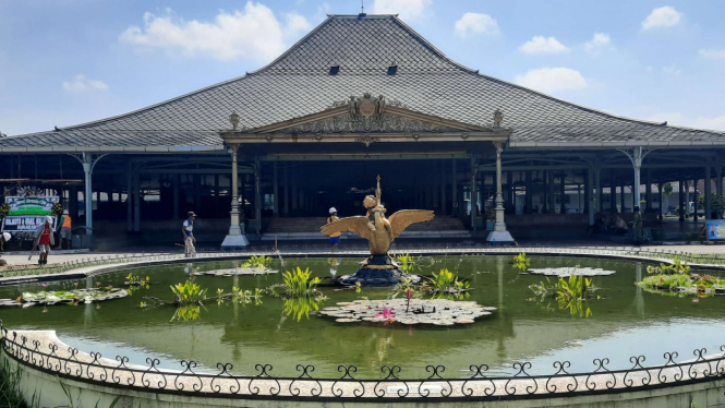 Istana Pura Mangkunegaran di Surakarta, Jawa Tengah.